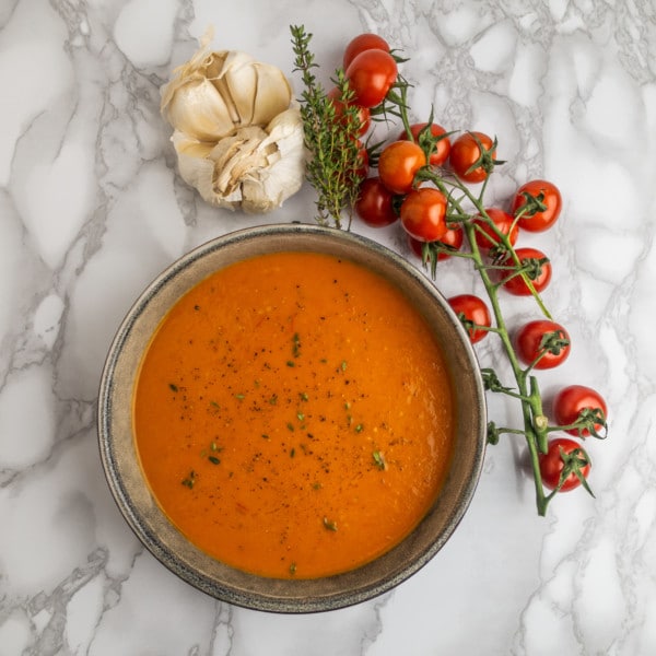 Geroosterde Tomatensoep Eten Op Tafel